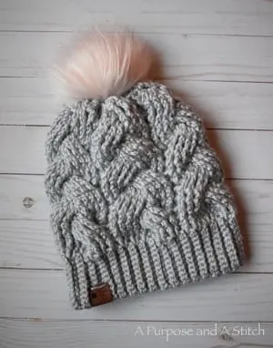 cable hat crochet pattern - winter hat - beanie crochet pattern - amorecraftylife.com #hat #crochet #crochetpattern