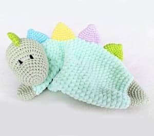 dino lovey crochet pattern - amorecraftylife.com #baby #crochet #crochetpattern