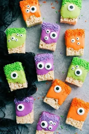 easy party treats- halloween fall snacks - school parties - recipes for kids - amorecraftylife.com #kidsactivities #halloween #preschool