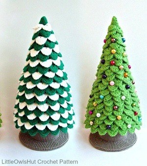 crochet Christmas patterns - winter - home decor- amorecraftylife.com #crochet #crochetpattern #diy #christmas