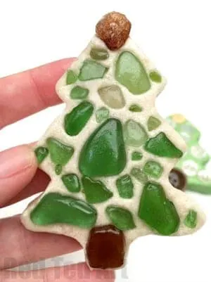 christmas ornament kid crafts - arts and crafts activities - amorecraftylife.com #kidscraft #craftsforkids #christmas #preschool