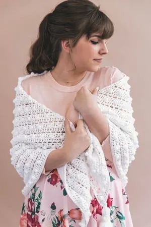 shawl crochet pattern- scarf crochet pattern pdf wrap - amorecraftylife.com #crochet #crochetpattern