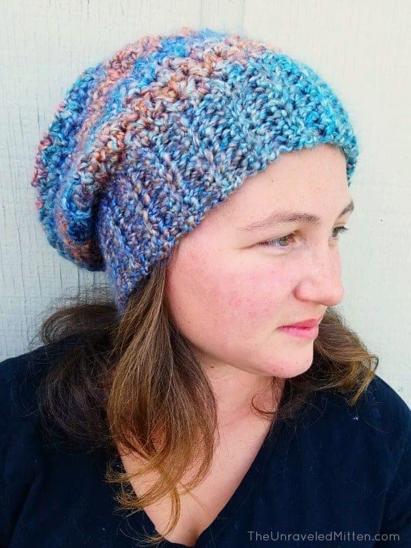 free bulky crochet hat patterns - winter hat - beanie crochet pattern - amorecraftylife.com #hat #crochet #crochetpattern