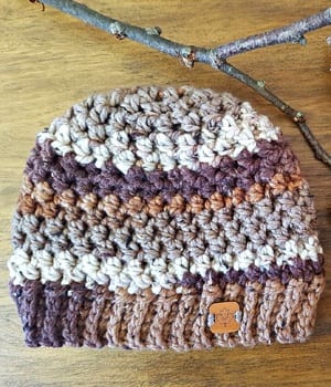 free bulky crochet hat patterns - winter hat - beanie crochet pattern - amorecraftylife.com #hat #crochet #crochetpattern