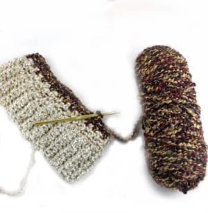 Textured Crochet Ear Warmer Pattern -crochet headband pattern- pdf - amorecraftylife.com #crochet #crochetpattern #freecrochetpattern