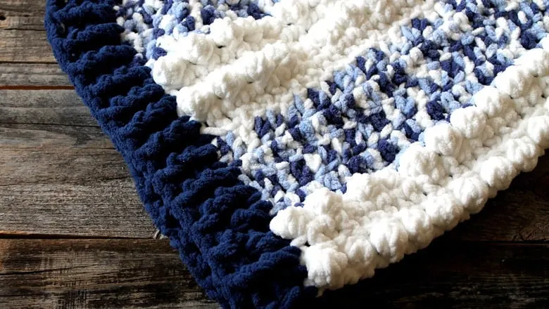 free blue dreams baby blanket crochet pattern - amorecraftylife.com - free printable pdf boy blanket #baby #crochet #crochetpattern #freecrochetpattern
