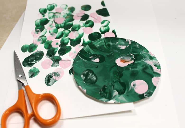 fingerprint spring tree kid crafts- cherry blossom kid craft - crafts for kids - amorecraftylife.com #kidscrafts #craftsforkids #preschool #spring