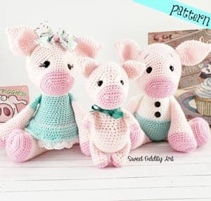 crochet piglet pattern- stuffed toy pig crochet pattern pdf - amigurumi acraftylife.com #crochet #crochetpattern