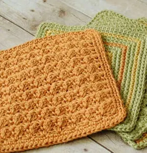free crochet dishcloth crochet patterns -amorecraftylife.com #crochet #crochetpattern #diy #freecrochetpattern