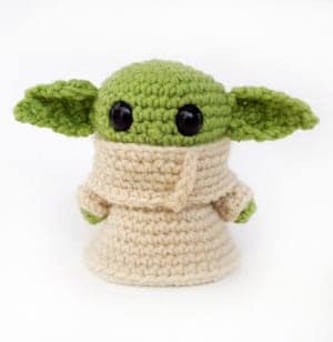 Crochet Baby Yoda Patterns - baby alien - the child #crochet #crochetpattern #diy