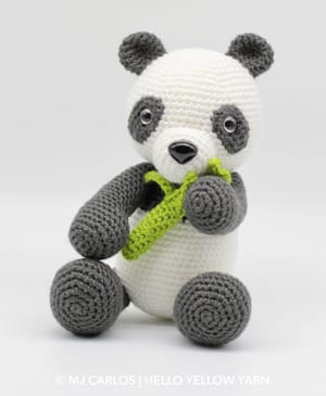 crochet panda pattern- panda bear pattern stuffed toy- crochet pattern pdf - amigurumi amorecraftylife.com #crochet #crochetpattern