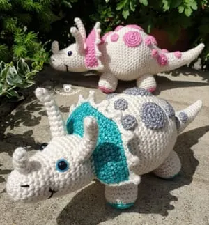 amigurumi dinosaur crochet patterns - crochet pattern pdf - amorecraftylife.com #crochet #crochetpattern #amigurumi 