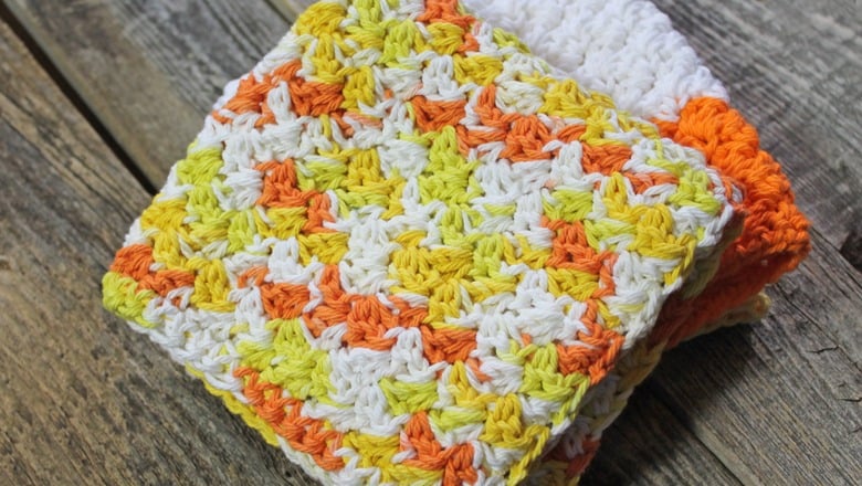 free printable creamsicle crochet dishcloth pattern -amorecraftylife.com #crochet #crochetpattern #diy #freecrochetpattern