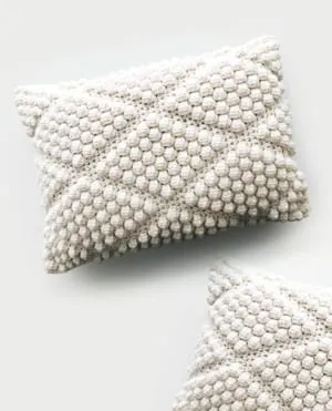 crochet pillow pattern -amorecraftylife.com #crochet #crochetpattern #diy