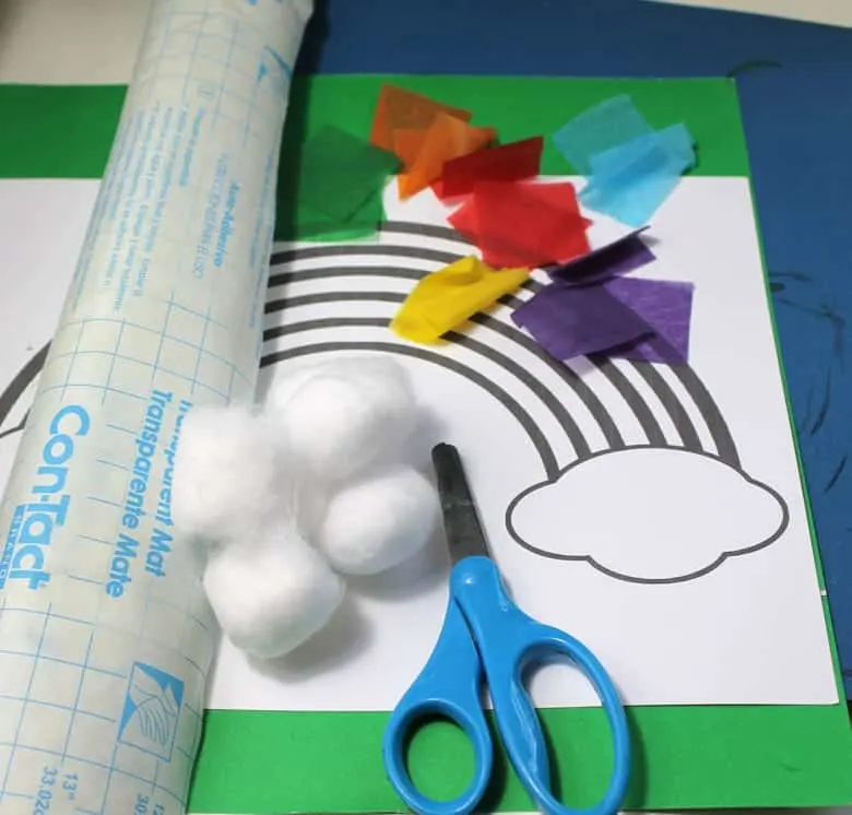 tissue paper rainbow suncatcher crafts - crafts for kids- kid crafts - amorecraftylife.com #preschool #kidscraft #craftsforkids