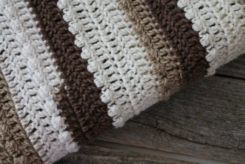 Dainty Dot Crochet Baby Blanket Pattern