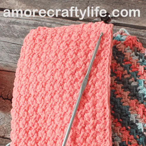 free printable crunch stitch crochet potholder pattern -amorecraftylife.com #crochet #crochetpattern #diy #freecrochetpattern