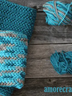 free printable herringbone half double crochet dishcloth pattern -amorecraftylife.com #crochet #crochetpattern #diy #freecrochetpattern