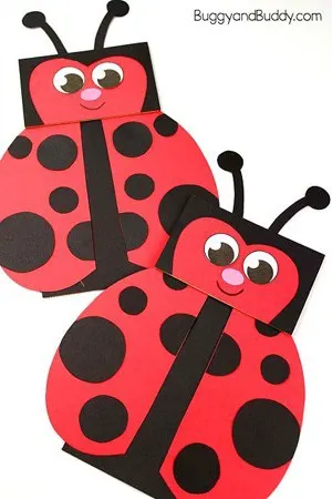 ladybug kid crafts - bug crafts for kids- ladybird insect - amorecraftylife.com #preschool #craftsforkids #kidscrafts