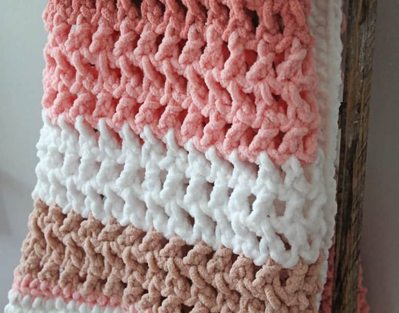 herringbone stripe baby blanket crochet pattern - amorecraftylife.com -bernat blanket yarn baby blanket - baby afghan - free printable crochet pattern #baby #crochet #crochetpattern #freecrochetpattern