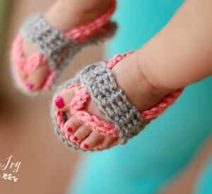 baby sandals crochet patterns - crochet pattern pdf - baby shoes crochet patterns amorecraftylife.com #baby #crochet #crochetpattern