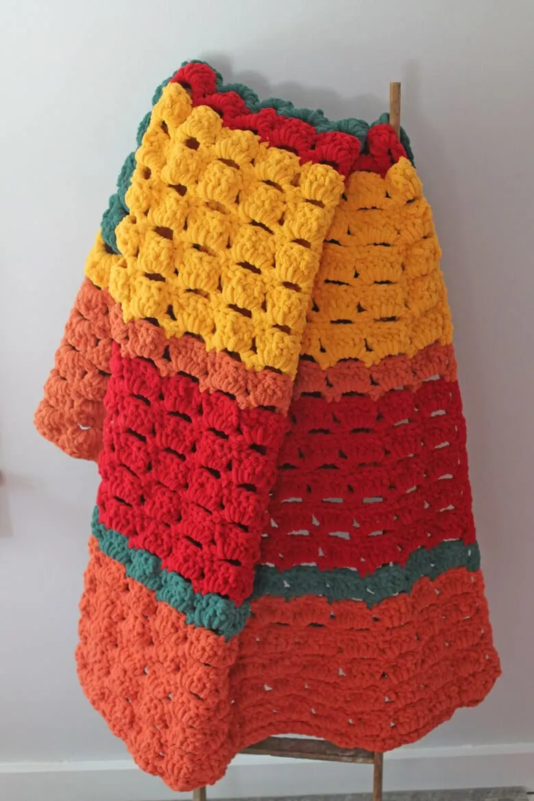 i love fall chunky blanket pattern - amorecraftylife.com -bernat blanket yarn blanket - afghan - free printable crochet pattern chunky blanket pattern #crochet #crochetpattern #freecrochetpattern