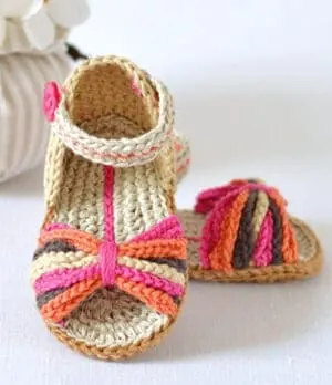 baby sandals crochet patterns - crochet pattern pdf - baby shoes crochet patterns amorecraftylife.com #baby #crochet #crochetpattern