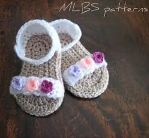 baby sandals crochet patterns - crochet pattern pdf - baby shoes crochet patterns amorecraftylife.com #baby #crochet #crochetpattern