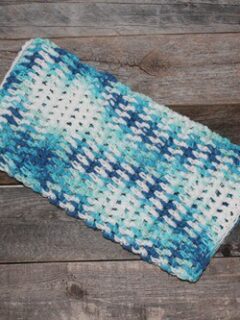 free printable wide double crochet dishcloth pattern -amorecraftylife.com #crochet #crochetpattern #diy #freecrochetpattern