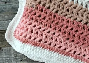 free easy baby blanket crochet pattern - pink dream - crochet baby blanket pattern -    free crochet pattern -amorecraftylife.com #crochet #crochetpattern #freecrochetpattern