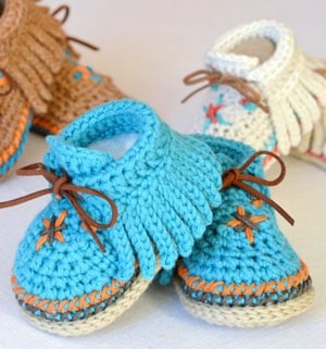 baby shoes crochet patterns - baby booties - baby gift - crochet pattern pdf - amorecraftylife.com #crochet #crochetpattern #baby