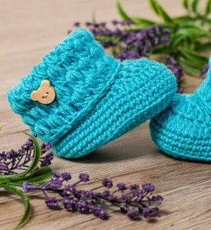 baby shoes crochet patterns - baby booties - baby gift - crochet pattern pdf - amorecraftylife.com #crochet #crochetpattern #baby