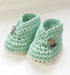 baby shoes crochet patterns - baby booties - baby gift - crochet pattern pdf - amorecraftylife.com #crochet #crochetpattern #baby