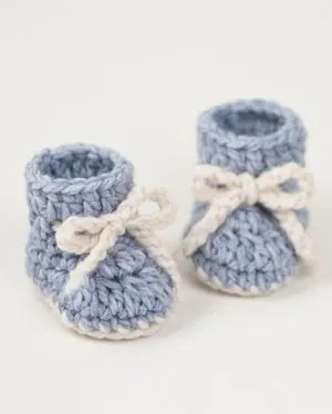 free baby shoes crochet patterns - baby gift - crochet pattern pdf - amorecraftylife.com #crochet #crochetpattern #baby
