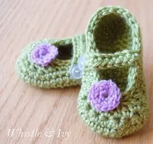 free baby shoes crochet patterns - baby gift - crochet pattern pdf - amorecraftylife.com #crochet #crochetpattern #baby