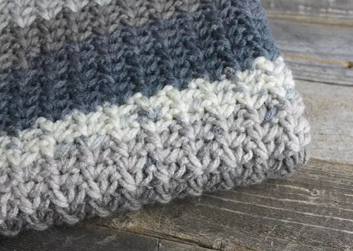 modern chunky crochet blanket pattern - amorecraftylife.com - baby afghan - free printable crochet pattern #baby #crochet #crochetpattern #freecrochetpattern