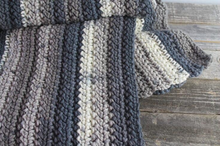 herringbone chunky throw crochet pattern - amorecraftylife.com - afghan pattern -crochet blanket pattern- caron chunky cake yarn- herringone bone double crochet - free printable crochet pattern #crochet #crochetpattern #freecrochetpattern