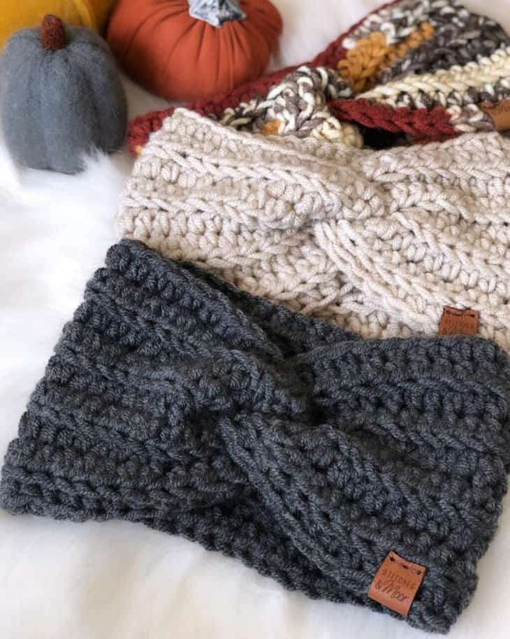 headband crochet pattern- ear warmer crochet pattern pdf - amorecraftylife.com #crochet #crochetpattern