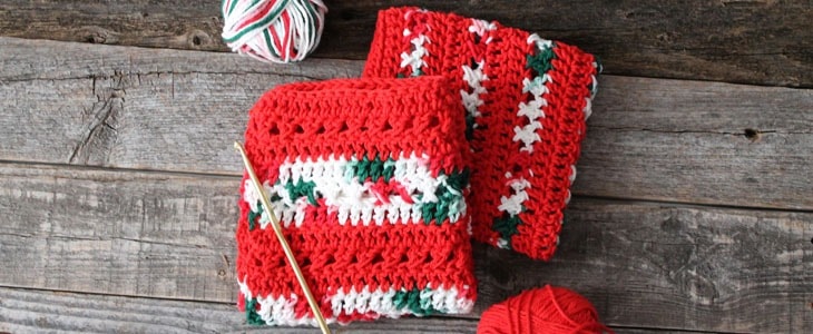 free printable crossed double stitch crochet dishcloth pattern -amorecraftylife.com #crochet #crochetpattern #diy #freecrochetpattern