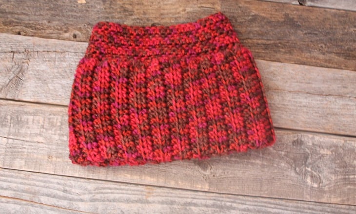 double thick Crochet ear warmer Headband pattern - Free Pattern -crochet ear warmer pattern- printable pdf - winter headband - amorecraftylife.com #crochet #crochetpattern #freecrochetpattern