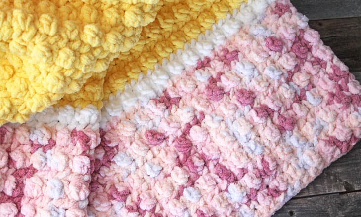 chunky crochet blanket pattern free - free printable pdf crochet pattern - amorecraftylife.com -crocheted afghan - free printable crochet pattern #crochet #crochetpattern #freecrochetpattern #crochetblanketpattern