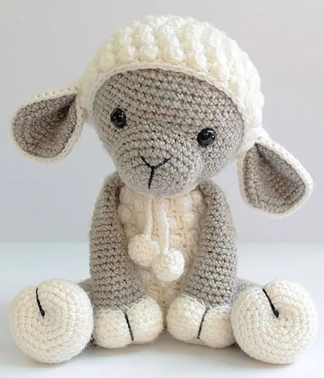 lamb crochet pattern- easter crochet pattern pdf -sheep amigurumi animal crochet pattern - amorecraftylife.com #crochet #crochetpattern