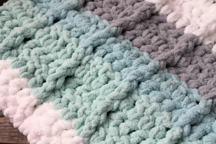 easy seafoam stripe crochet baby blanket free pattern - amorecraftylife.com -bernat blanket yarn - baby afghan - free printable crochet pattern - bernat blanket yarn #baby #crochet #crochetpattern #freecrochetpattern