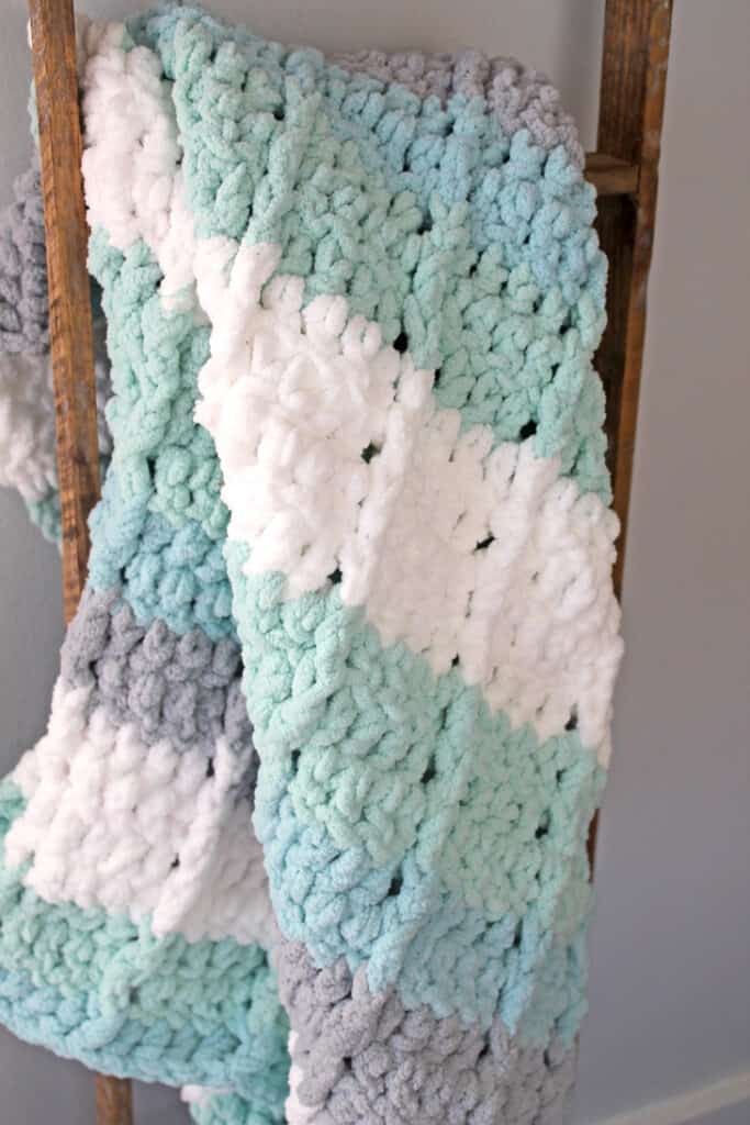 easy seafoam stripe crochet baby blanket free pattern - amorecraftylife.com -bernat blanket yarn - baby afghan - free printable crochet pattern - bernat blanket yarn #baby #crochet #crochetpattern #freecrochetpattern