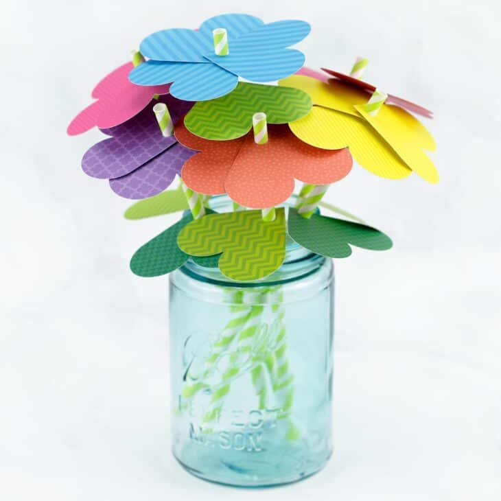 spring flower kid crafts - crafts for kids - kid craft -#kidscraft #preschool #craftsforkids amorecraftylife.com