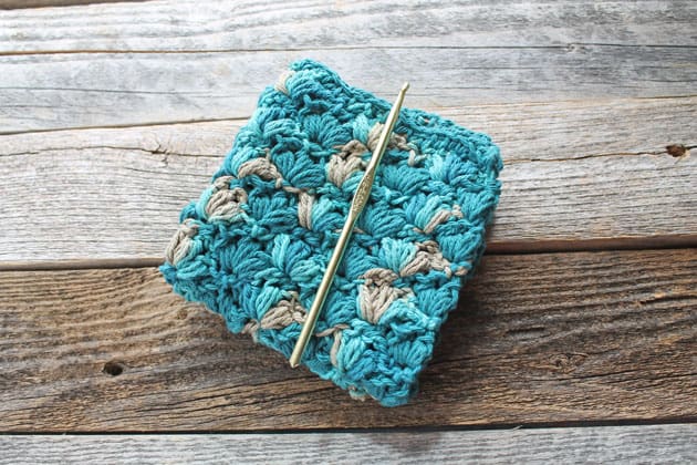 lotus stitch crochet dishcloth pattern - free printable pdf - amorecraftylife.com #crochet #crochetpattern #freecrochetpattern