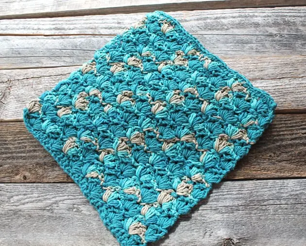 lotus stitch crochet dishcloth pattern - free printable pdf - amorecraftylife.com #crochet #crochetpattern #freecrochetpattern