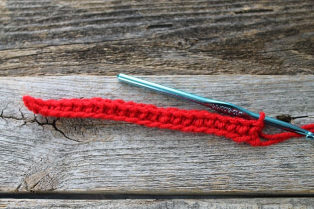 how to single crochet- learn to crochet -how to crochet beginner crochet tutorials - amorecraftylife.com