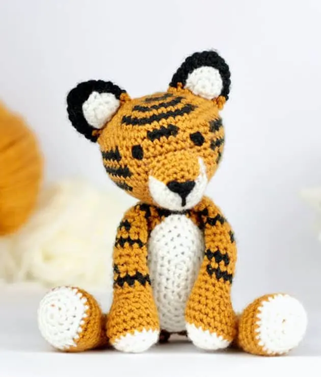 crochet tiger patterns - amigurumi crochet pattern - amorecraftylife.com #crochet #crochetpattern #diy #amigurumi
