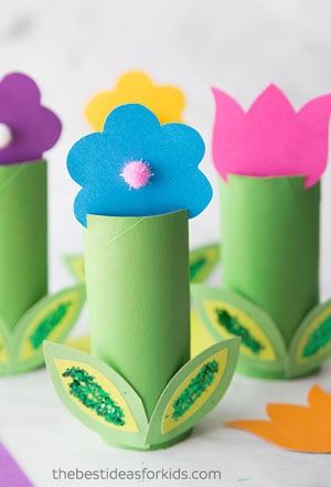 flower kid crafts - crafts for kids - kid craft -#kidscraft #preschool #craftsforkids amorecraftylife.com